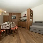 Nuovo Appartamento Super Vista A Campiglio Parking Privato