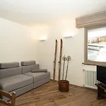 Nuovo Appartamento Super Vista A Campiglio Parking Privato